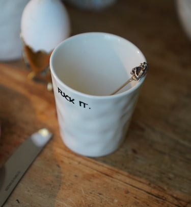 Tasse Fuck It en céramique – Anna + Nina